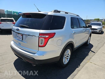 2011 Ford Explorer XLT – miniatura 4