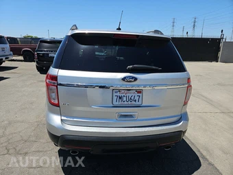 2011 Ford Explorer XLT – miniatura 5