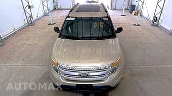 2011 Ford Explorer XLT – miniatura 2