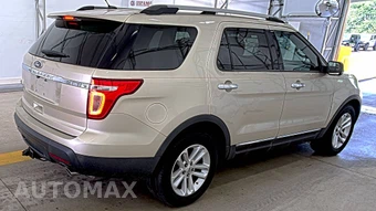 2011 Ford Explorer XLT – miniatura 4