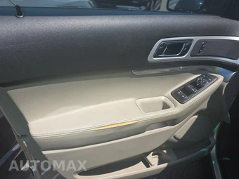 2011 Ford Explorer XLT – miniatura 9