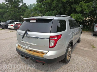 2011 Ford Explorer XLT – miniatura 3
