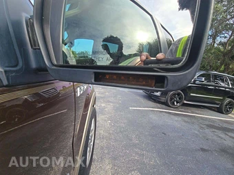 2011 Ford F-150 Lariat Crew Cab Short Bed – miniatura 28