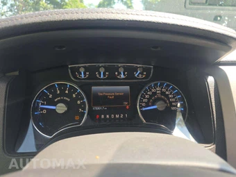2011 Ford F-150 Lariat Crew Cab Short Bed - miniatura 9