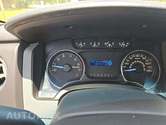 2011 Ford F-150 XLT Extended Cab Medium Bed w/Rear Doors – miniatura 9