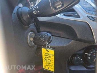 2011 Ford Fiesta SE Sedan – miniatura 8