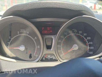 2011 Ford Fiesta SE Sedan – miniatura 9