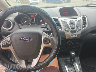 2011 Ford Fiesta SE Sedan – miniatura 11