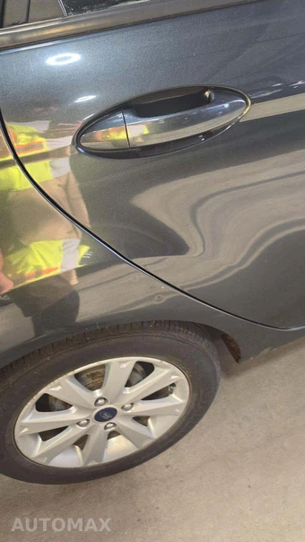 2011 Ford Fiesta SE Sedan – miniatura 28