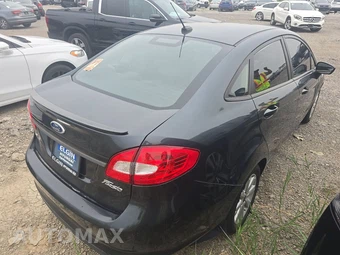 2011 Ford Fiesta SE Sedan – miniatura 4