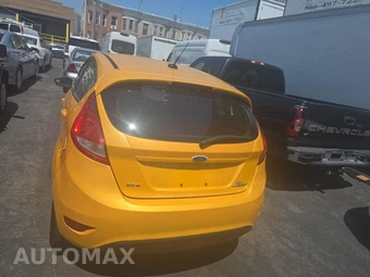 2011 Ford Fiesta SES Hatchback – miniatura 5