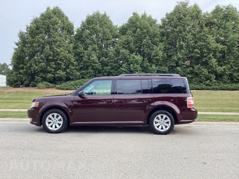 2011 Ford Flex SE - miniatura 3