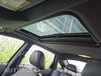 2011 Ford Focus SES – miniatura 11