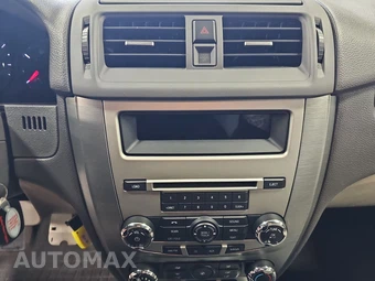 2011 Ford Fusion S – miniatura 11