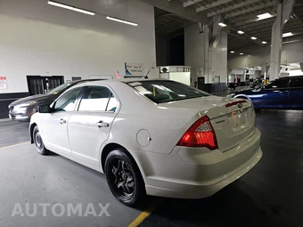 2011 Ford Fusion SE - miniatura 6
