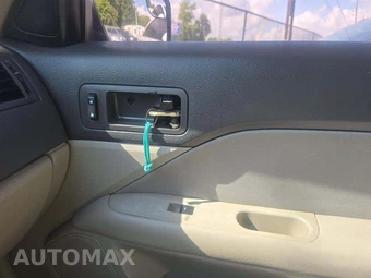 2011 Ford Fusion SE - miniatura 18