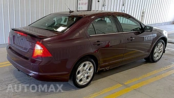 2011 Ford Fusion SE – miniatura 4