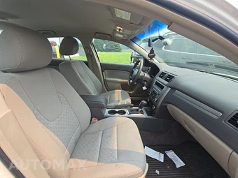 2011 Ford Fusion SE – miniatura 8