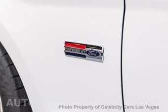 2011 Ford Mustang GT Premium Coupe - miniatura 17