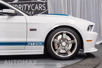 2011 Ford Mustang GT Premium Coupe - miniatura 31