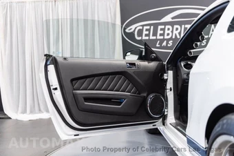 2011 Ford Mustang GT Premium Coupe - miniatura 41