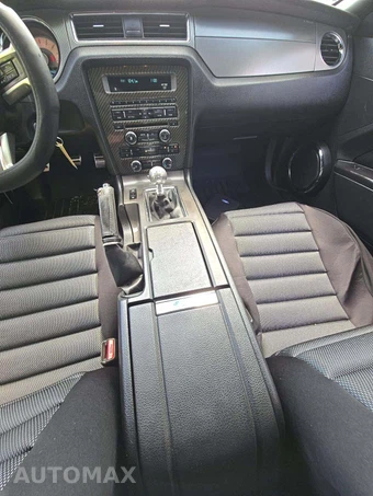 2011 Ford Mustang GT Premium Coupe - miniatura 10