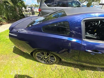 2011 Ford Mustang GT Premium Coupe - miniatura 28