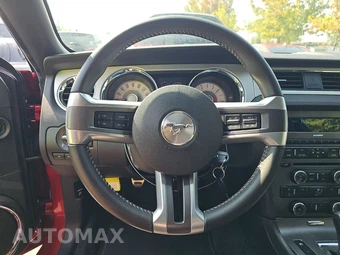 2011 Ford Mustang GT Premium Coupe - miniatura 16