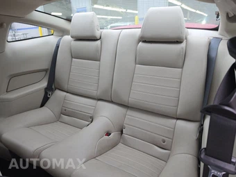 2011 Ford Mustang GT Premium Coupe - miniatura 13