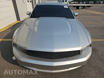 2011 Ford Mustang GT Premium Coupe - miniatura 2