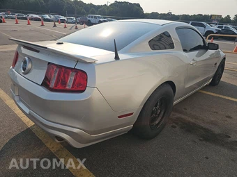 2011 Ford Mustang GT Premium Coupe - miniatura 4