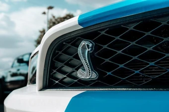 2011 Ford Mustang Shelby GT500 Coupe - miniatura 10