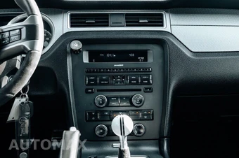 2011 Ford Mustang Shelby GT500 Coupe - miniatura 24