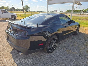 2011 Ford Mustang Shelby GT500 Coupe - miniatura 3