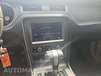 2011 Ford Mustang V6 Coupe - miniatura 10