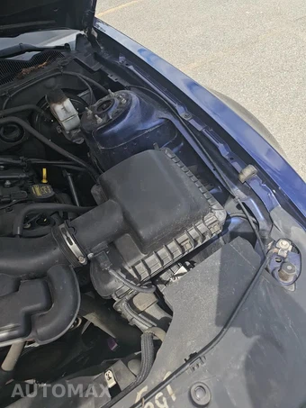 2011 Ford Mustang V6 Coupe - miniatura 24