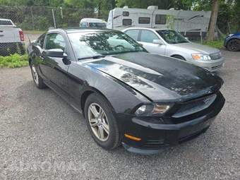 2011 Ford Mustang V6 Coupe - miniatura 4