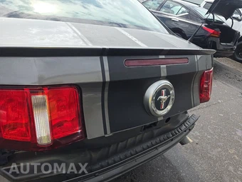 2011 Ford Mustang V6 Coupe – miniatura 16