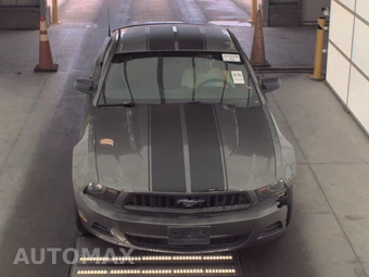 2011 Ford Mustang V6 Coupe – miniatura 2