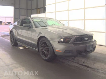 2011 Ford Mustang V6 Coupe – miniatura 3