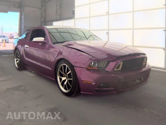 2011 Ford Mustang V6 Coupe - miniatura 3