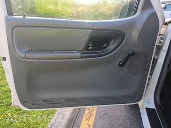 2011 Ford Ranger XL Regular Cab Medium Bed - miniatura 9