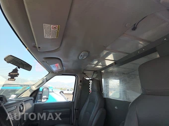 2011 Ford Super Duty E-350 Commercial Cargo Van 138.0" WB - miniatura 16