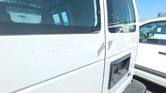 2011 Ford Super Duty E-350 Commercial Cargo Van 138.0" WB - miniatura 26