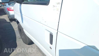 2011 Ford Super Duty E-350 Commercial Cargo Van 138.0" WB - miniatura 34