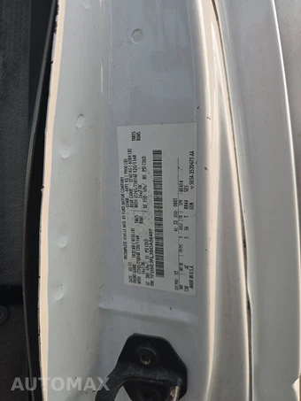 2011 Ford Super Duty E-350 Cutaway – miniatura 14