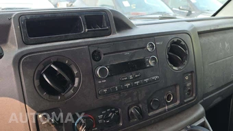 2011 Ford Super Duty E-350 Cutaway – miniatura 32