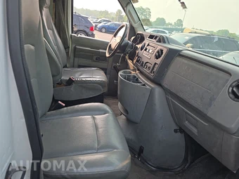 2011 Ford Super Duty E-350 Cutaway – miniatura 8