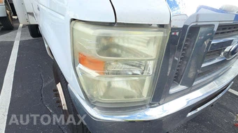 2011 Ford Super Duty E-350 Cutaway DRW – miniatura 17