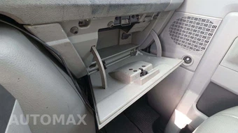 2011 Ford Super Duty E-350 Cutaway DRW – miniatura 23